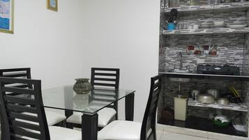 Apartemen Ekonomi, Beberapa Tempat Tidur, pemandangan danau (402) | Area keluarga | TV plasma