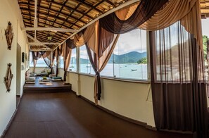 Siddeområde i lobbyen