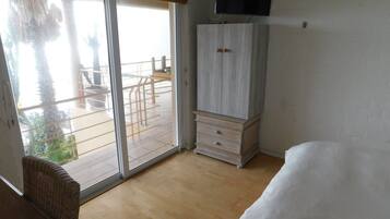 Standard Room | 2 bedrooms, in-room safe, individually decorated, individually furnished