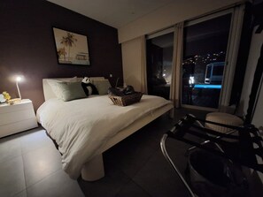 Luxury Villa, 4 Bedrooms, Pool View | In-room safe, individually decorated, individually furnished, free WiFi - Villa Colina (Mandelieu-La-Napoule)