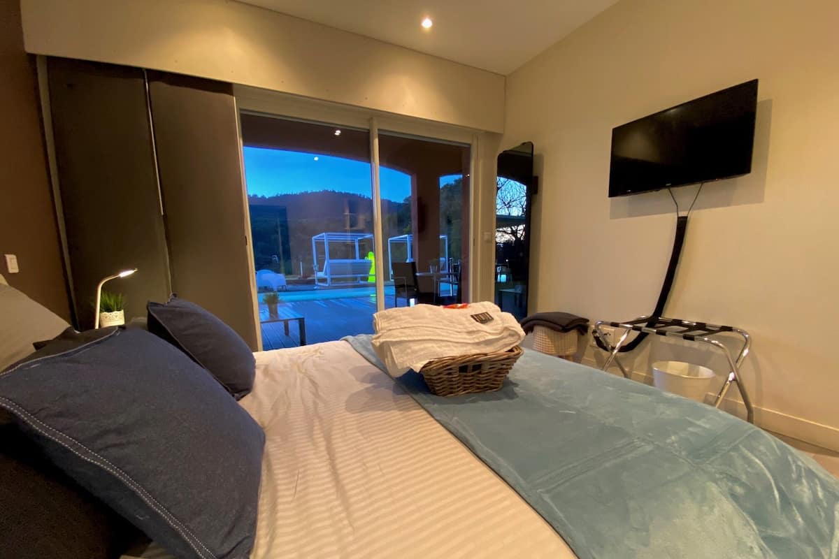 Villa Luxury, 4 camere da letto, vista piscina | Una cassaforte in camera, con stile personalizzato