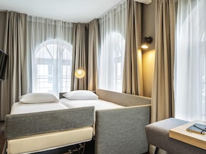 1 bedroom, in-room safe, blackout drapes, soundproofing