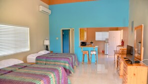 Individueel gemeubileerd, een laptopwerkplek, babybedden, gratis wifi