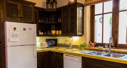 Casa Vista del Mar 2 BR by Casago