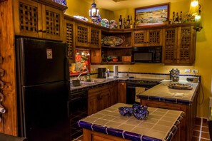 独立别墅, 2 间卧室 | 私人厨房 | 微波炉、烤箱、洗碗机、厨具/餐具