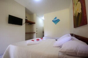 Kamar Triple Standar, patio | Minibar, Wi-Fi gratis, dan seprai linen