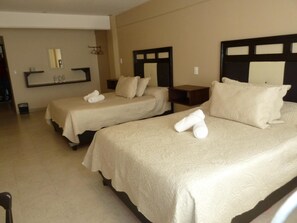 Bed sheets - Hotel Gold (El Oro de Hidalgo)