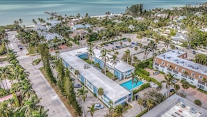 Unclassified image, 4 of 29, button - Naples Studio: 1 Block to Beach & Restaurants! (Naples)