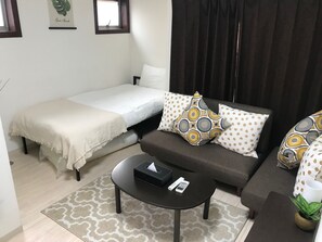 3 間睡房、熨斗/熨衫板、上網、床單