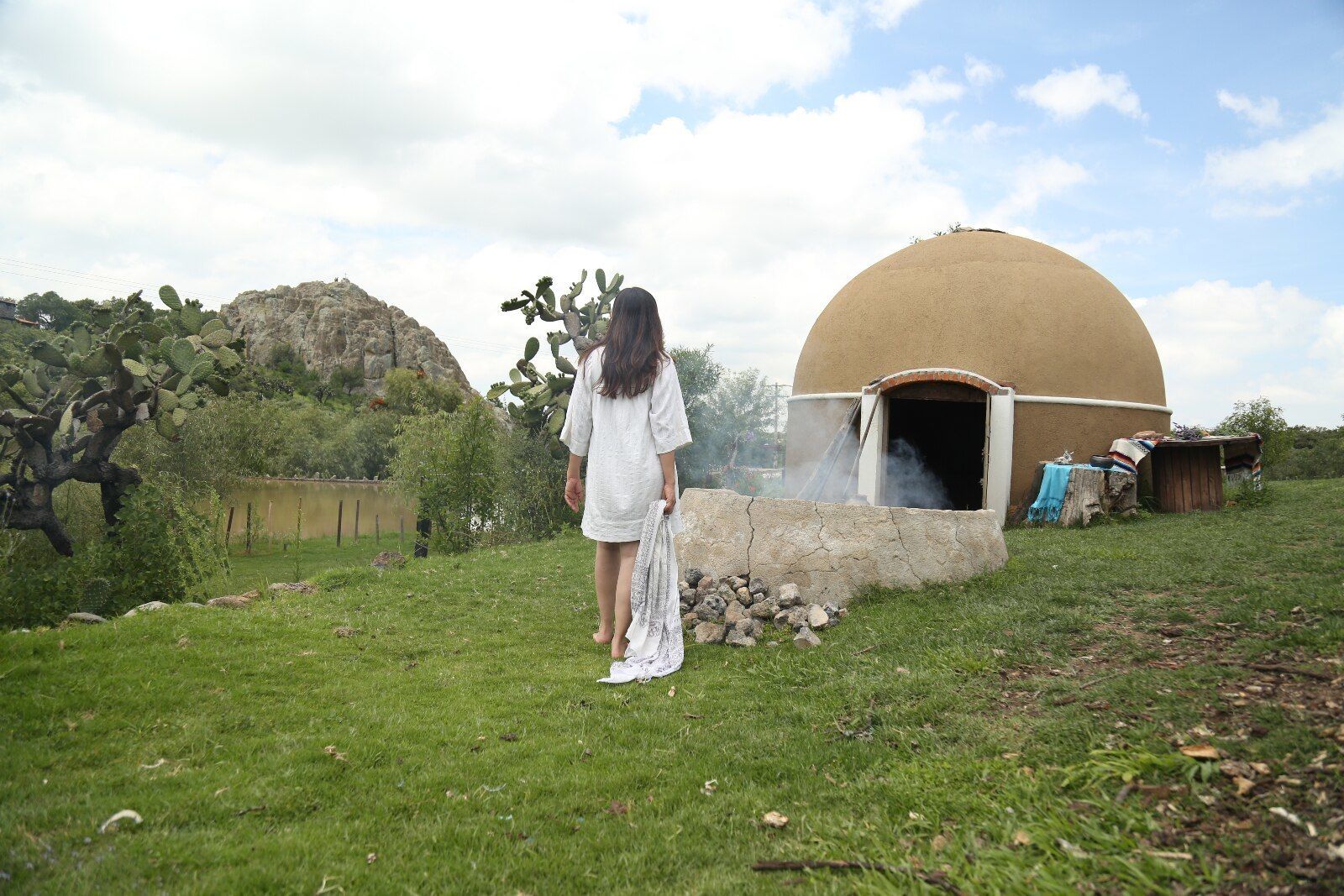 Sauna, hot tub, aromatherapy, hot stone massages, deep-tissue massages