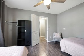 3 bedrooms, iron/ironing board, free WiFi, bed sheets