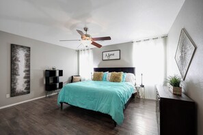 3 Schlafzimmer, Bügeleisen/Bügelbrett, kostenloses WLAN, Bettwäsche
