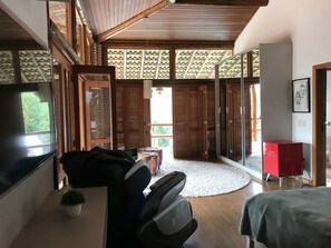 13 bedrooms, iron/ironing board, free WiFi, bed sheets - A charming place very close to São Paulo (Mairiporã)