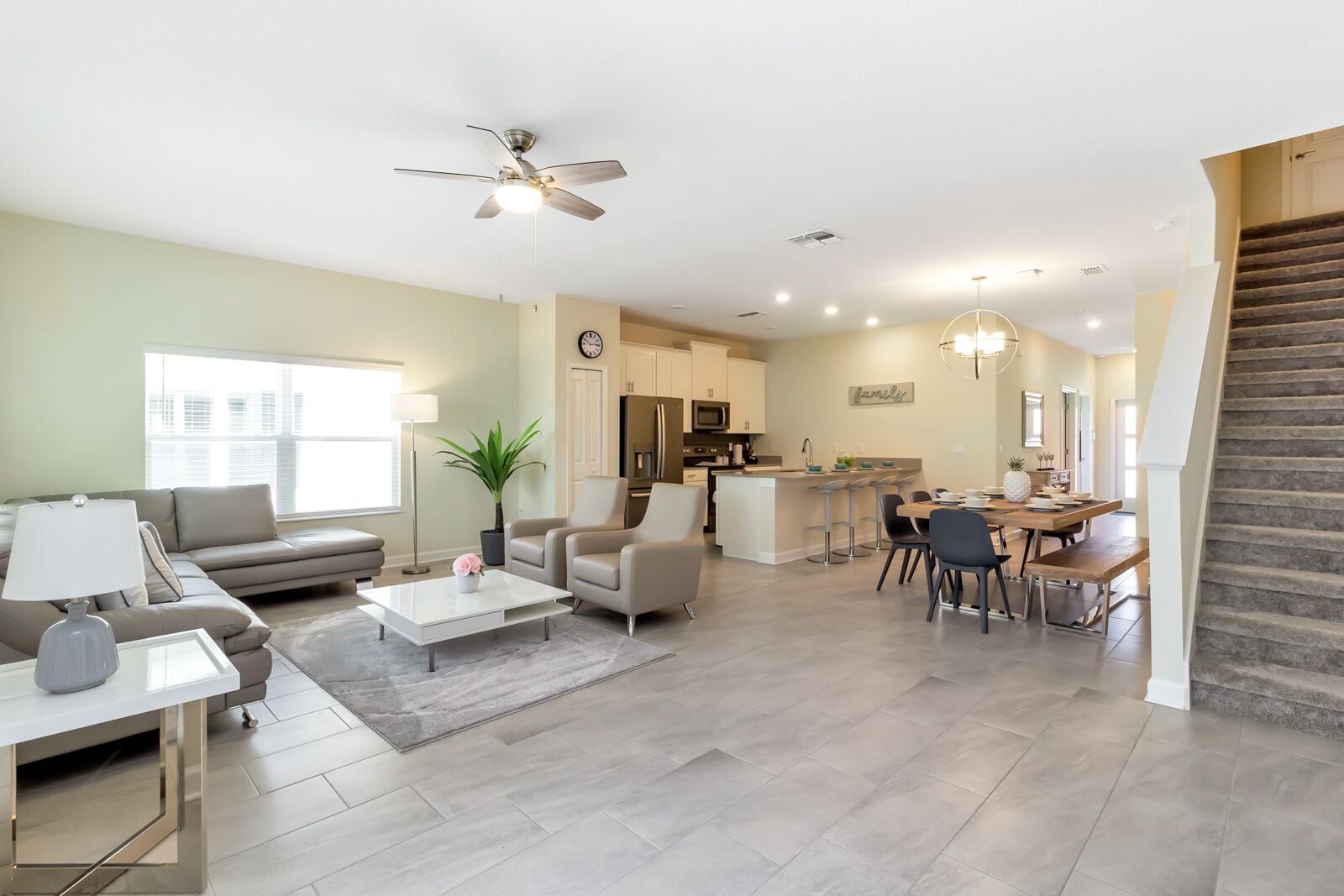 Luxury 5 Bedroom 4 bath private pool Home 137