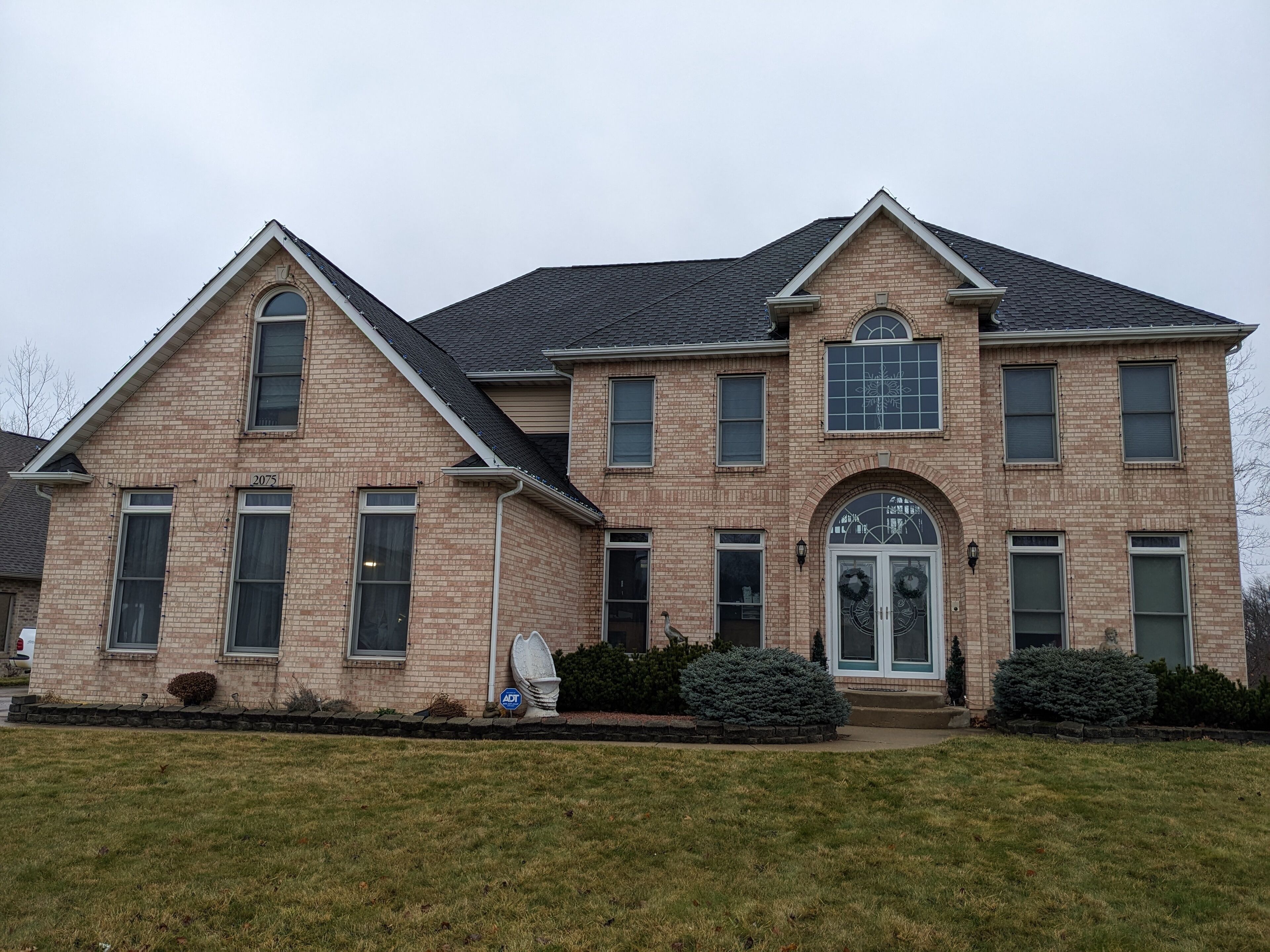 Urban living, close to malls, beach, in between Chicago and Michigan, quiet