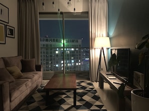 Fernseher, Stereoanlage
