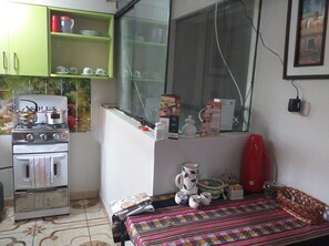 公寓 | 私人厨房 | 冰箱、烤箱、炉灶、茶具/咖啡用具