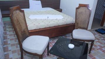 7 Schlafzimmer, Bügeleisen/Bügelbrett, WLAN, Bettwäsche