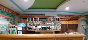 Bar (on property) - Centennial Hotel 2008 (Phuntsholing)