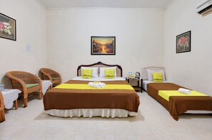Family Room | Free WiFi - Literooms Kebun Raya Bogor (Bogor)