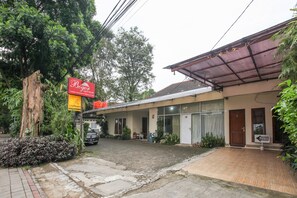 Fachada da propriedade
