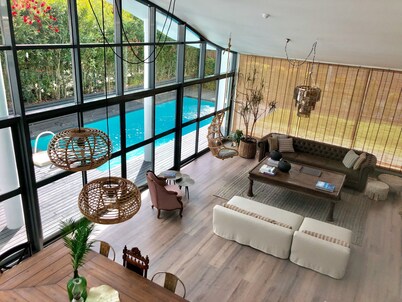 Villa Provence Chic | Luxury retreat with private pool