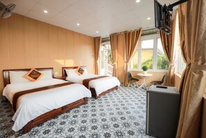 Bàn, truy cập Internet không dây miễn phí 