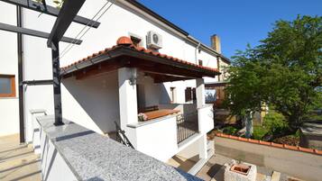 Apartment, 2 Bedrooms | Terrace/patio