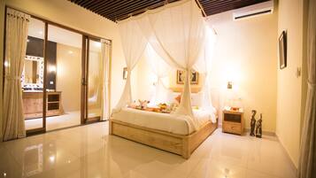 Villa, 1 chambre, piscine privée | 1 chambre, décoration personnalisée, ameublement personnalisé, bureau