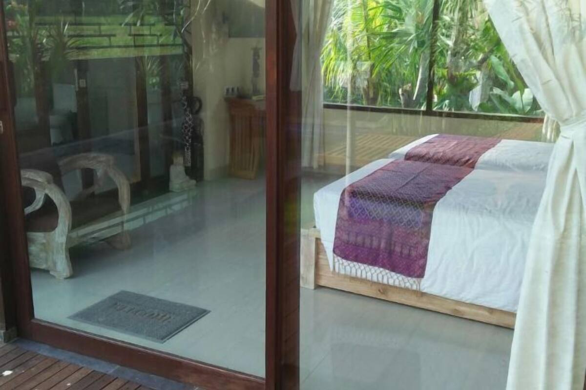 1 Schlafzimmer, individuell dekoriert, individuell eingerichtet