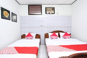Family Suite | Free WiFi, bed sheets - OYO 434 Hotel Parahiyangan Syariah (Bandar Lampung)