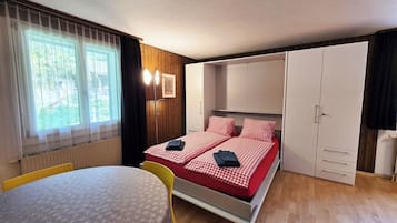 1 Schlafzimmer, Bügeleisen/Bügelbrett, Internetzugang