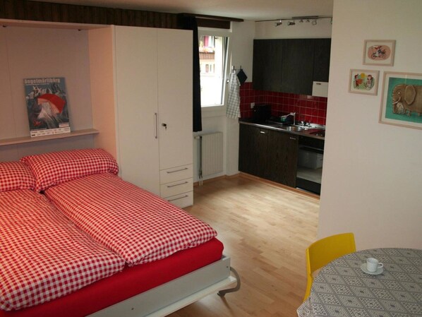 1 chambre, fer et planche à repasser, Wi-Fi