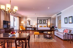 エリート スイート | 高級寝具、ピロートップベッド、セーフティボックス (室内)、客室ごとに異なる装飾