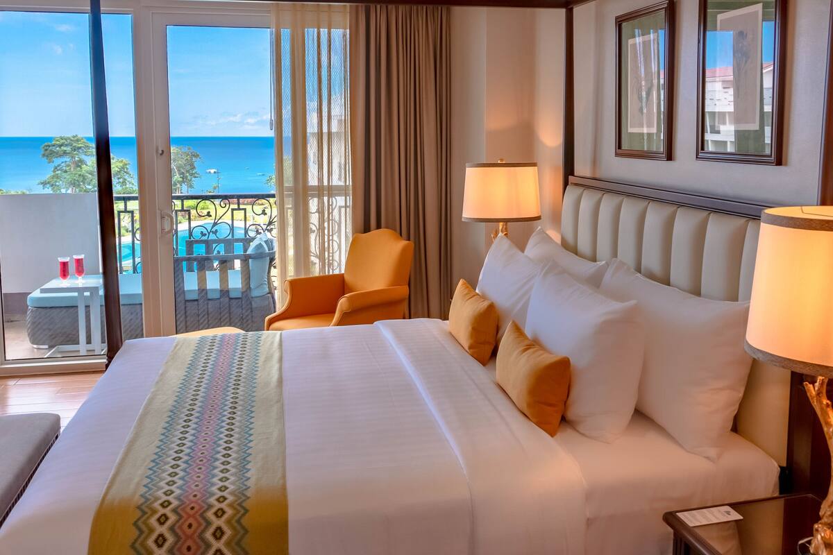 Suite | Hochwertige Bettwaren, Pillowtop-Betten, Zimmersafe, Schreibtisch