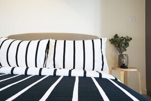 Rollaway beds, free WiFi - Tamarind Suites by Superhost Management (Cyberjaya)