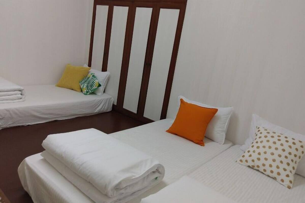 Wifi gratis y ropa de cama