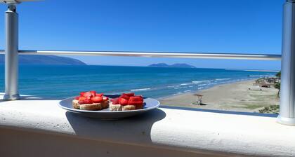 On the Beach (literally) stylish AP with free P