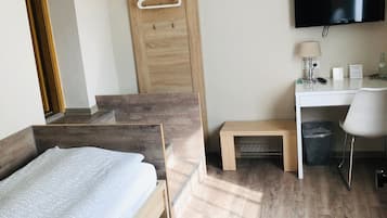 Kamar Single Standar, kamar mandi pribadi