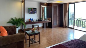 Family Suite, Balcony, Mountain View | Minibar, in-room safe, desk, blackout curtains - Sapa Meriton Boutique Hotel (Sa Pa)