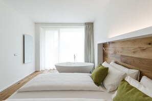 Suite Deluxe | 客房内保险箱、隔音、熨斗/熨板、免费 WiFi