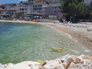 Beach nearby - Ideal family apartment near sea (Mastrinka)