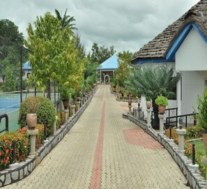 Property grounds - Royal Choice Inn (Abuja)