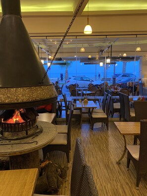 Restaurant - Hai Hotel (Larnaca)