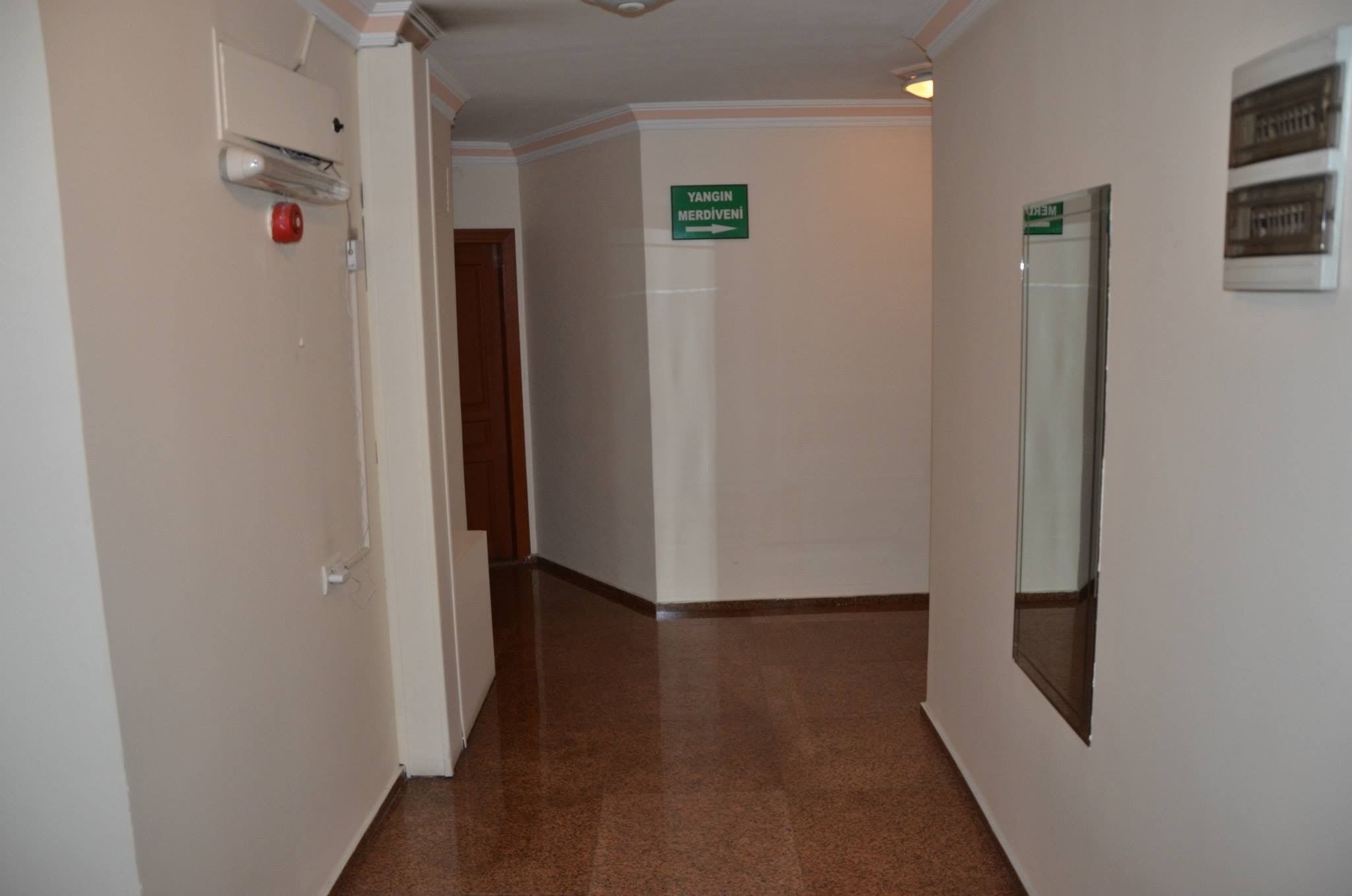 standard single room | living area | lcd tv