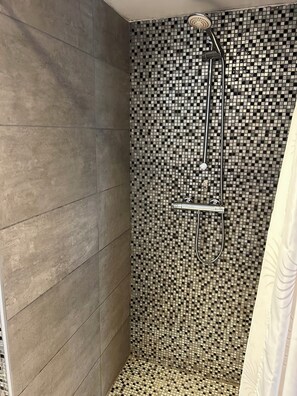 Hair dryer, toilet paper - Nice holiday home near the beach (Rødekro)