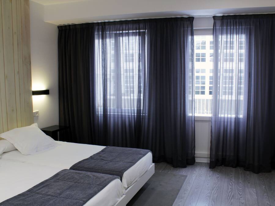 Superior Double Room | In-room safe, desk, blackout drapes, free WiFi