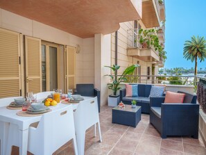 Outdoor dining - Maritimo by Interhome (Port d'Alcúdia)