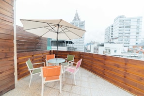 Comfort Quadruple Room, 2 Double Beds | City view