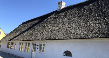 Newly renovated cottage near the beach